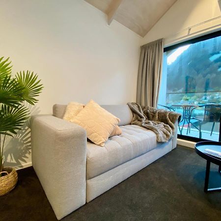 Modern 2-Bedroom Apartment 7-Mins Walk To Queenstown Eksteriør bilde