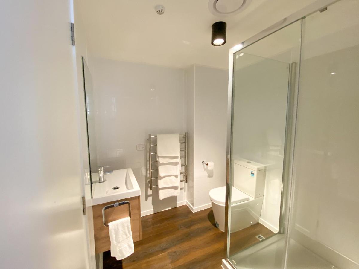 Modern 2-Bedroom Apartment 7-Mins Walk To Queenstown Eksteriør bilde